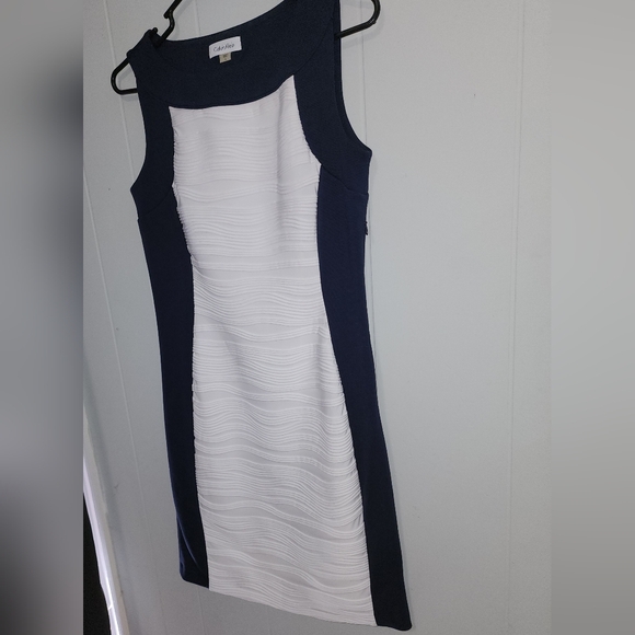 Calvin Klein Classy Gorgeous 😍 Navy Blue And White Dress - Picture 11 of 16